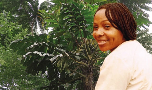 Colette Ntépé-Nyamè : pionnière de la taxonomie moderne des Aracées tropicales africaines.